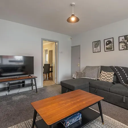 K - Contractor House With 6 Beds And Free Parking Holiday home *