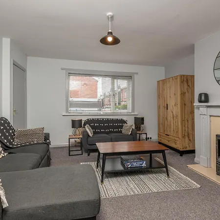 K - Contractor House With 6 Beds And Free Parking